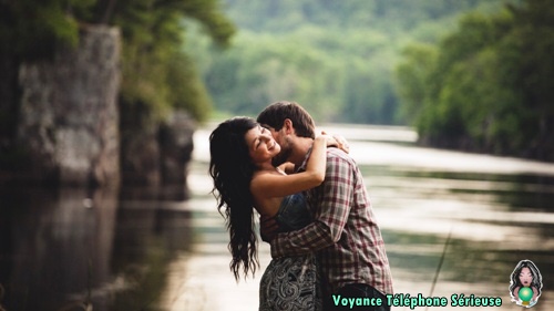 voyance pas cher par téléphone - avenir sentimental, couple amoureux